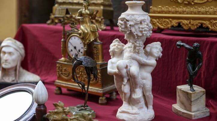 Estate antique buyers Bonita Springs Florida. Updated 2026